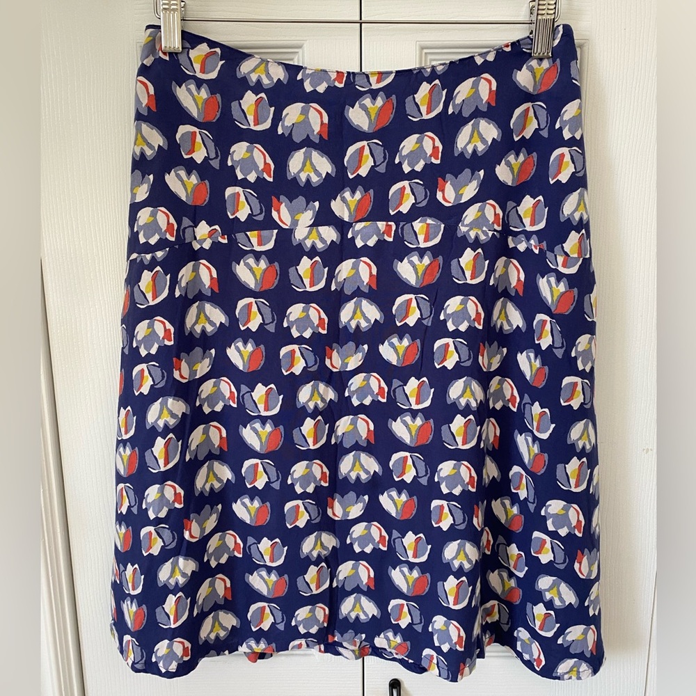 White Stuff Sweet Tulip Print A-Line Skirt fully lined side zip